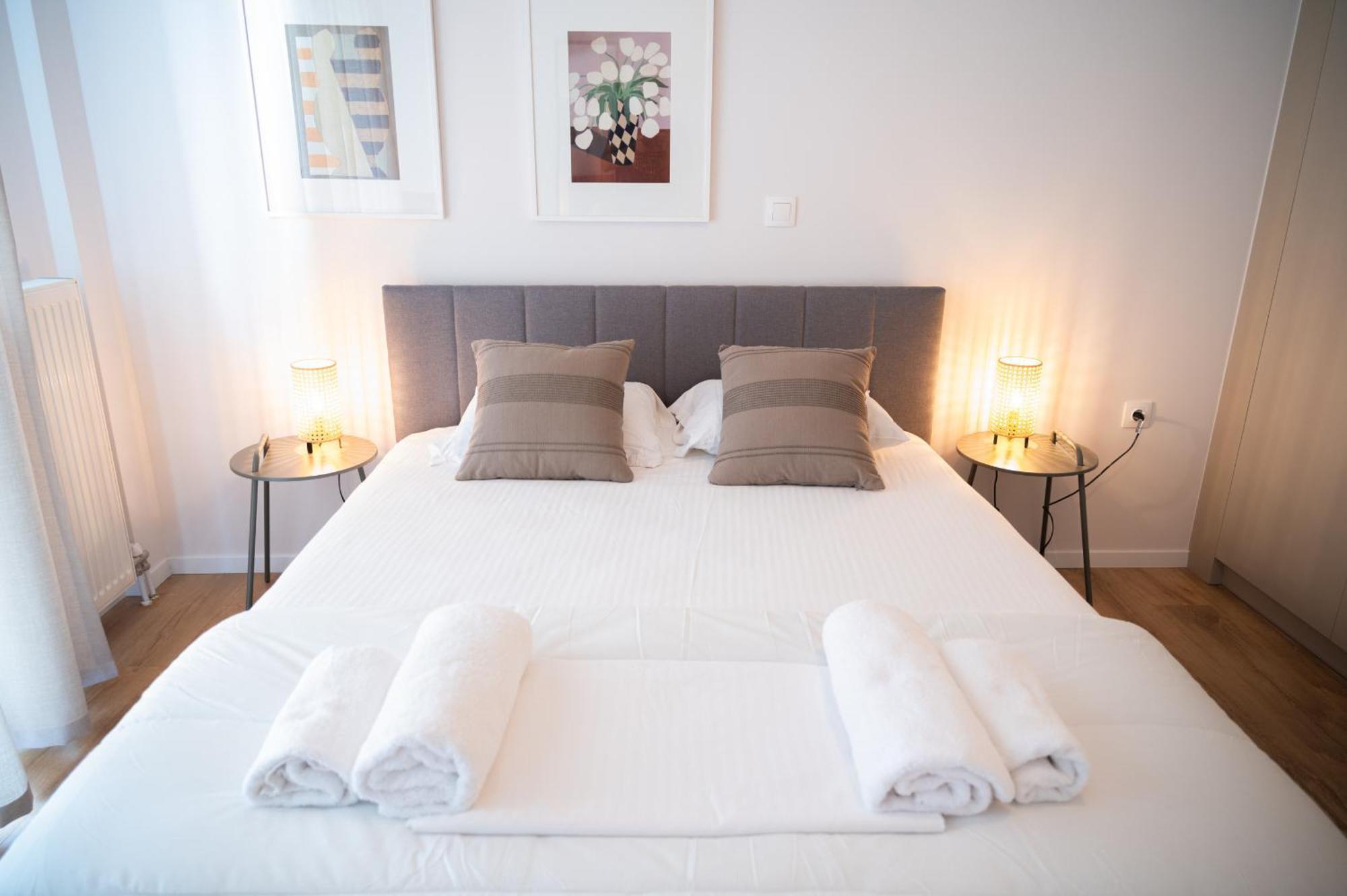 Urban Comfort 2 Bdrm Next To Metro Атина Екстериор снимка